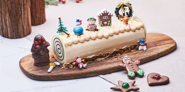 MHS Signature Mascarpone Mango Feuilletine Log Cake